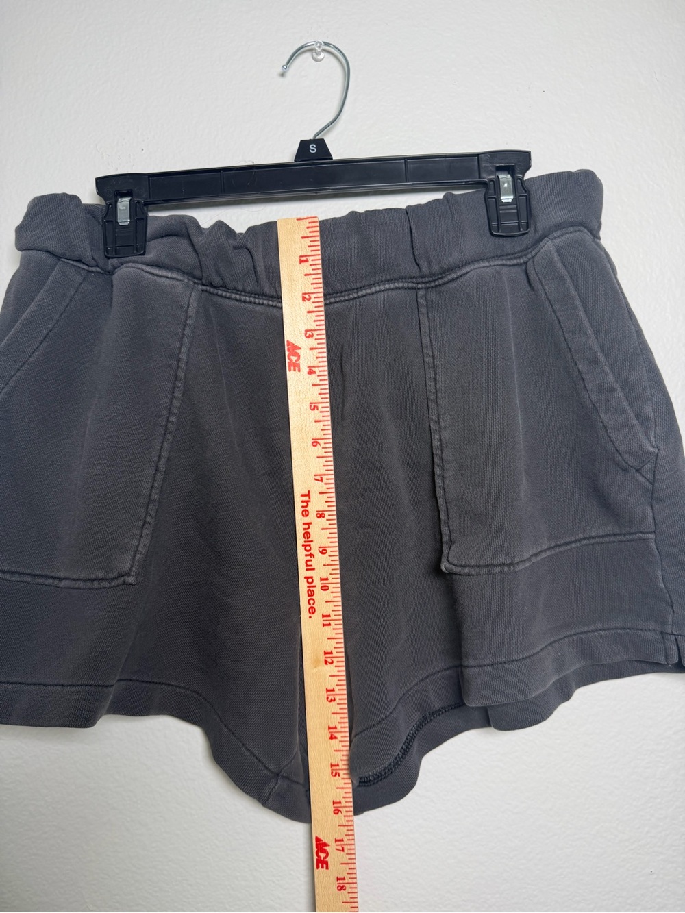 aerie go-to shorts Black Pull-On Athletic Shorts with Front Patch Pockets Size L - Picture 5 of 8